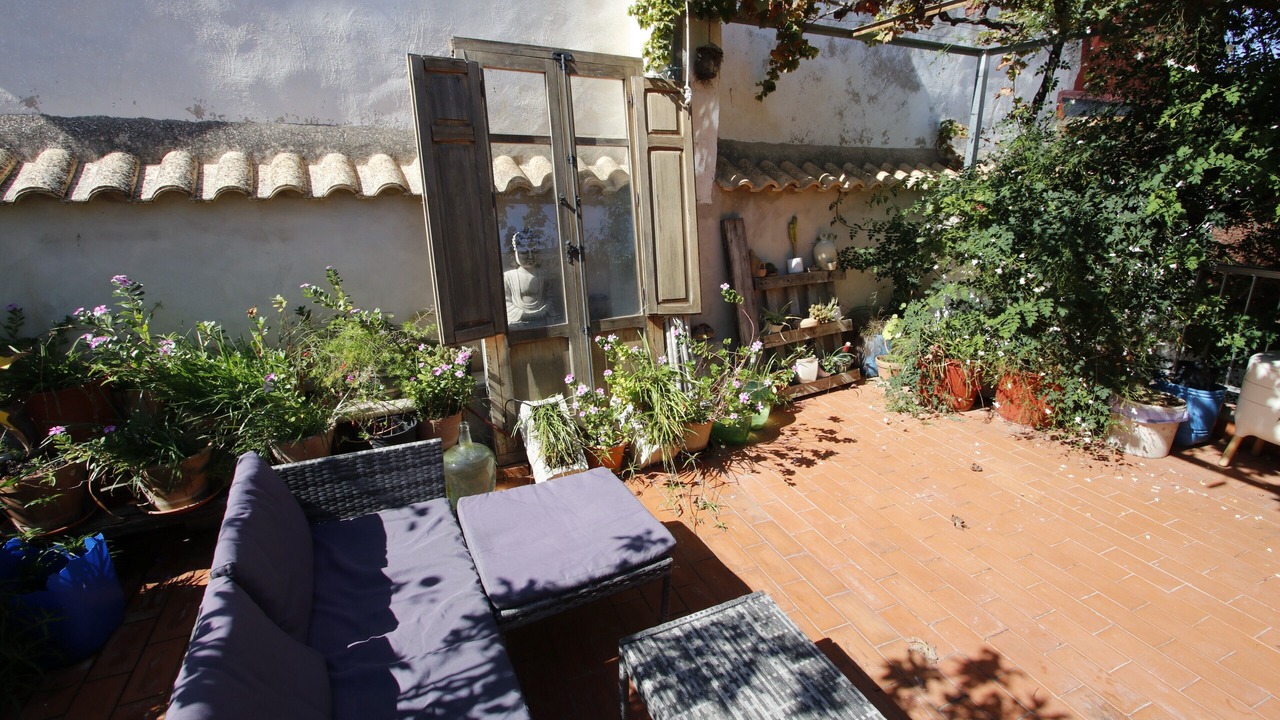 Photo of Patio Balcony in Potries