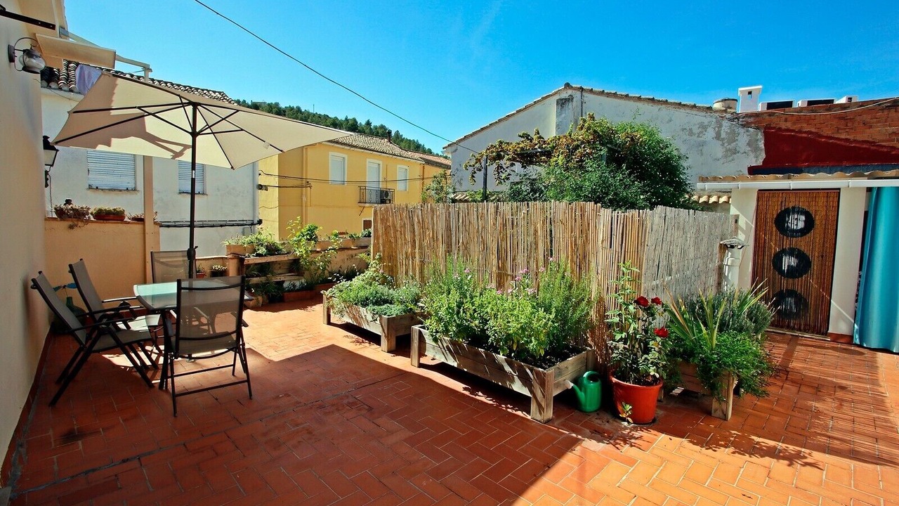 Photo of Outdoor in Potries