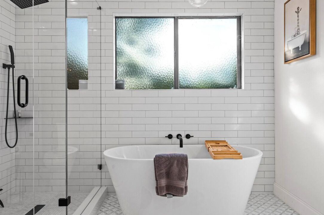Photo of Bathroom in Apache Shores