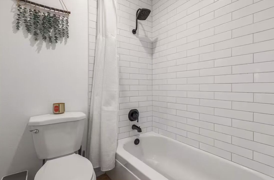 Photo of Bathroom in Apache Shores