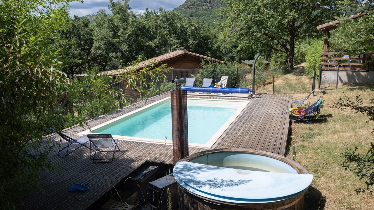 Photo of Outdoor in Darbres