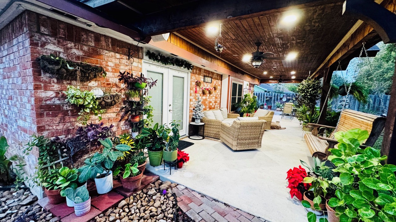 Photo of Patio Balcony in Woodstone