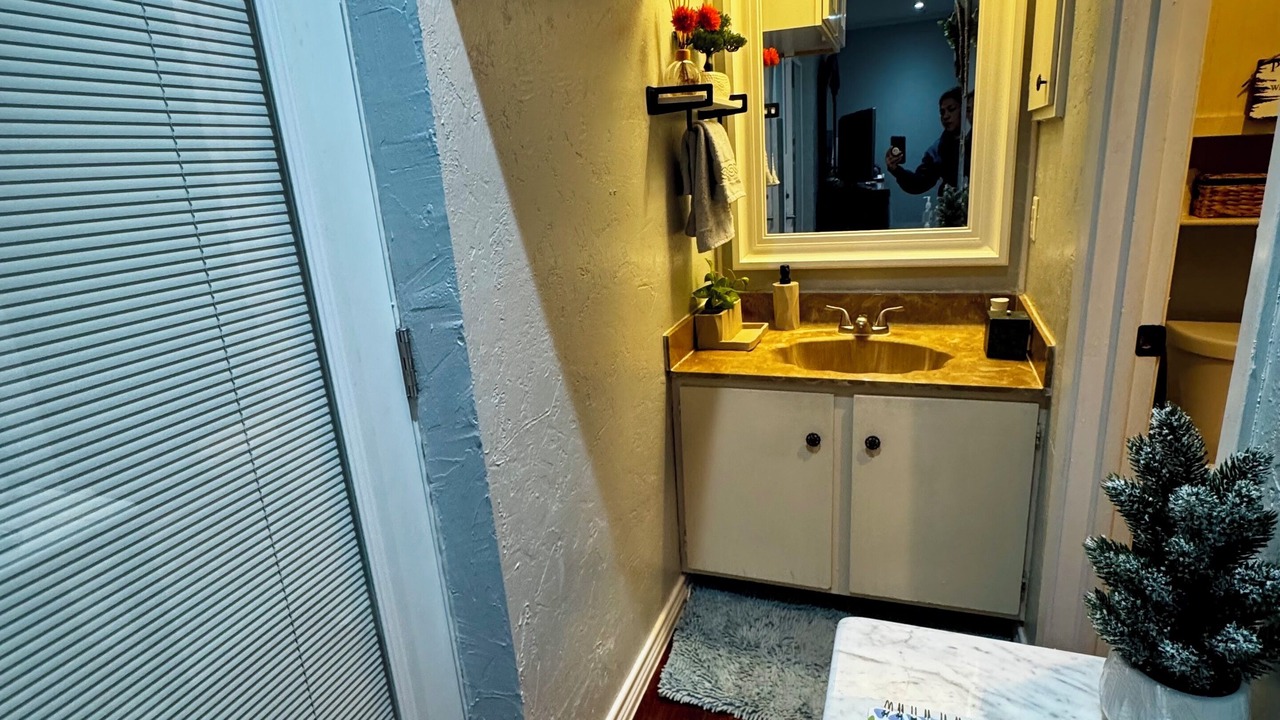 Photo of Bathroom in Woodstone