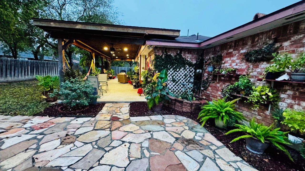 Photo of Outdoor in Woodstone