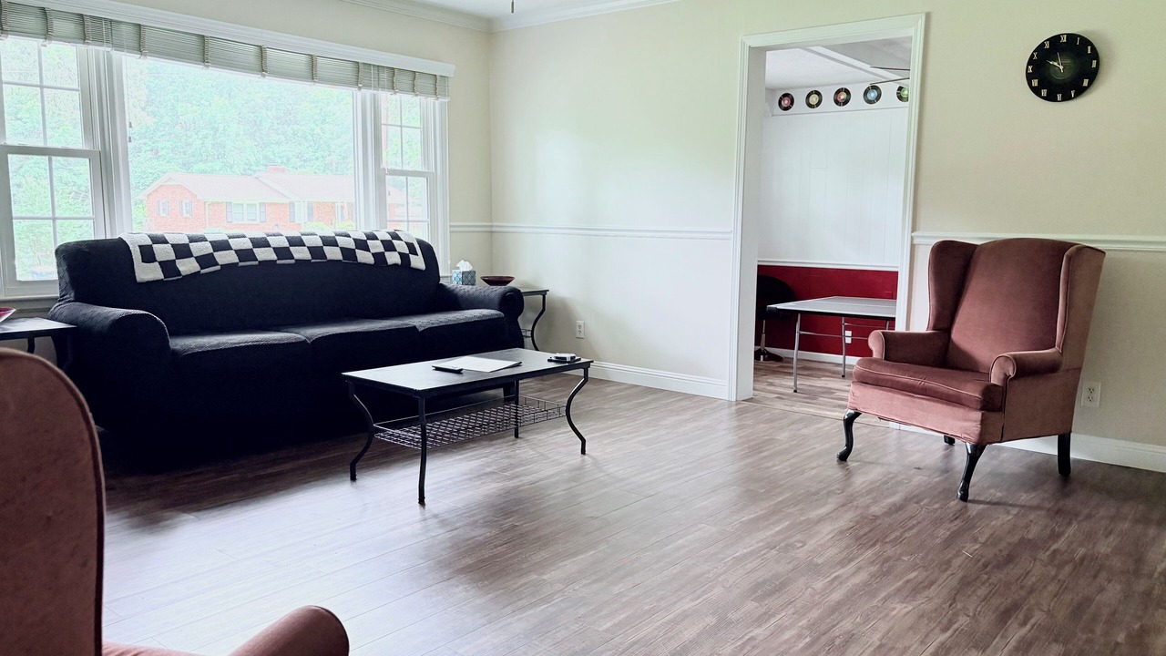 Photo of Livingroom in Greensboro