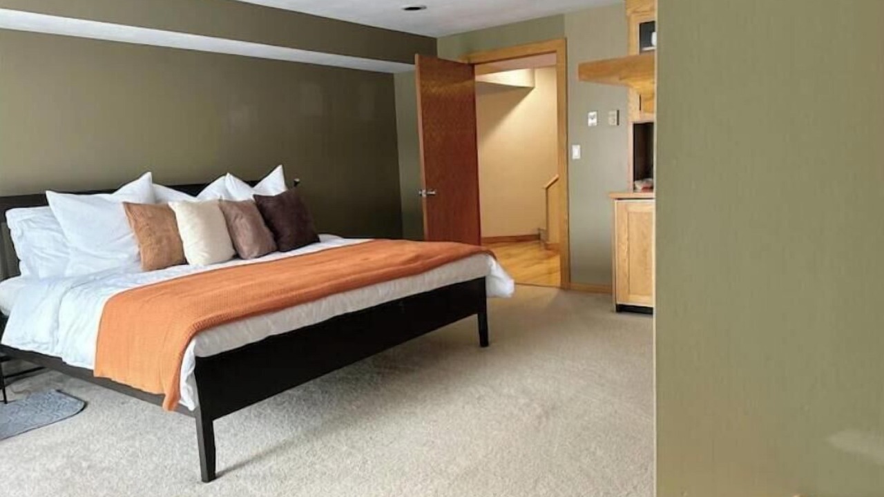 Photo of Bedroom in Manlius