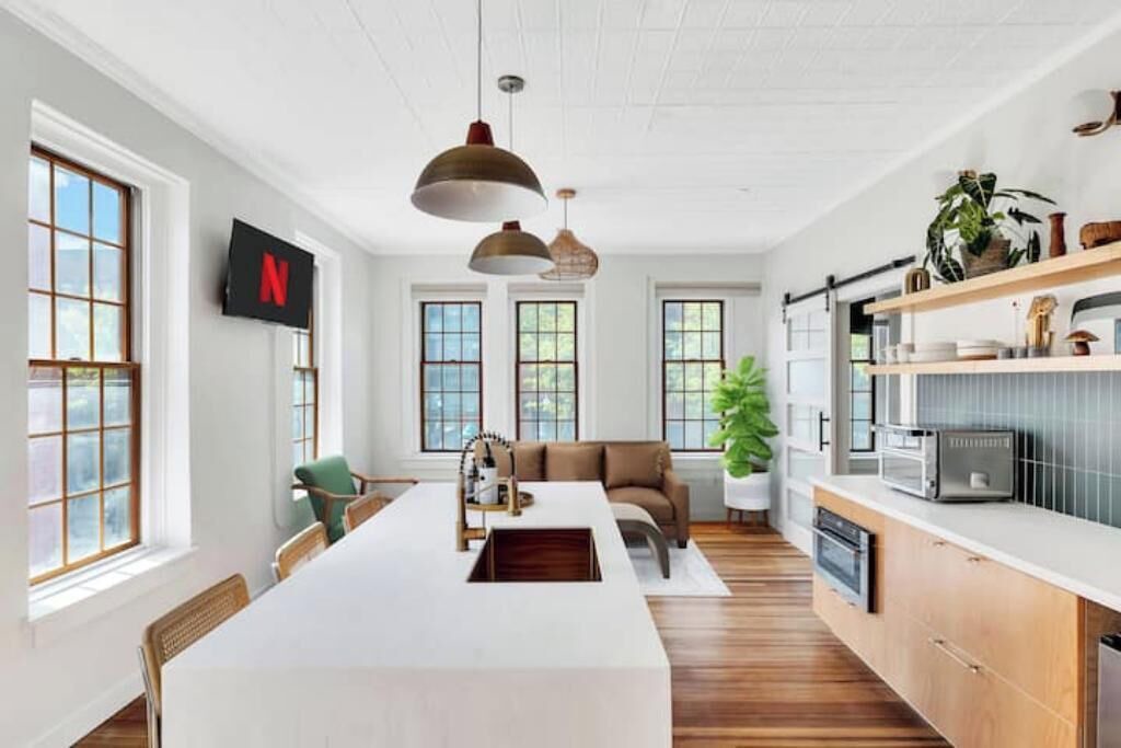 Photo of Others in Downtown Syracuse