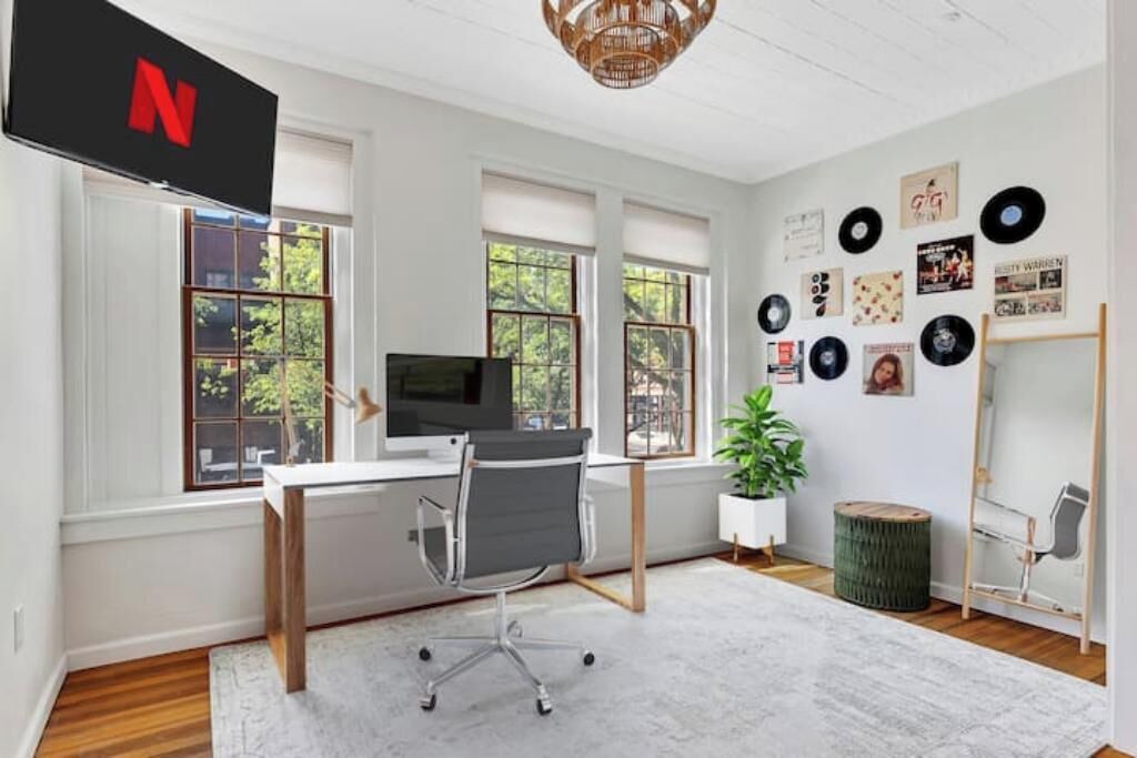 Photo of Others in Downtown Syracuse