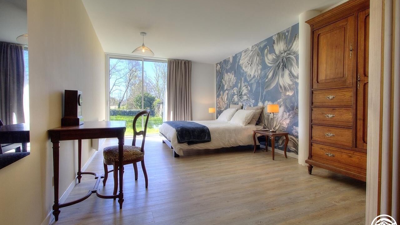 Photo of Bedroom in Thoissey