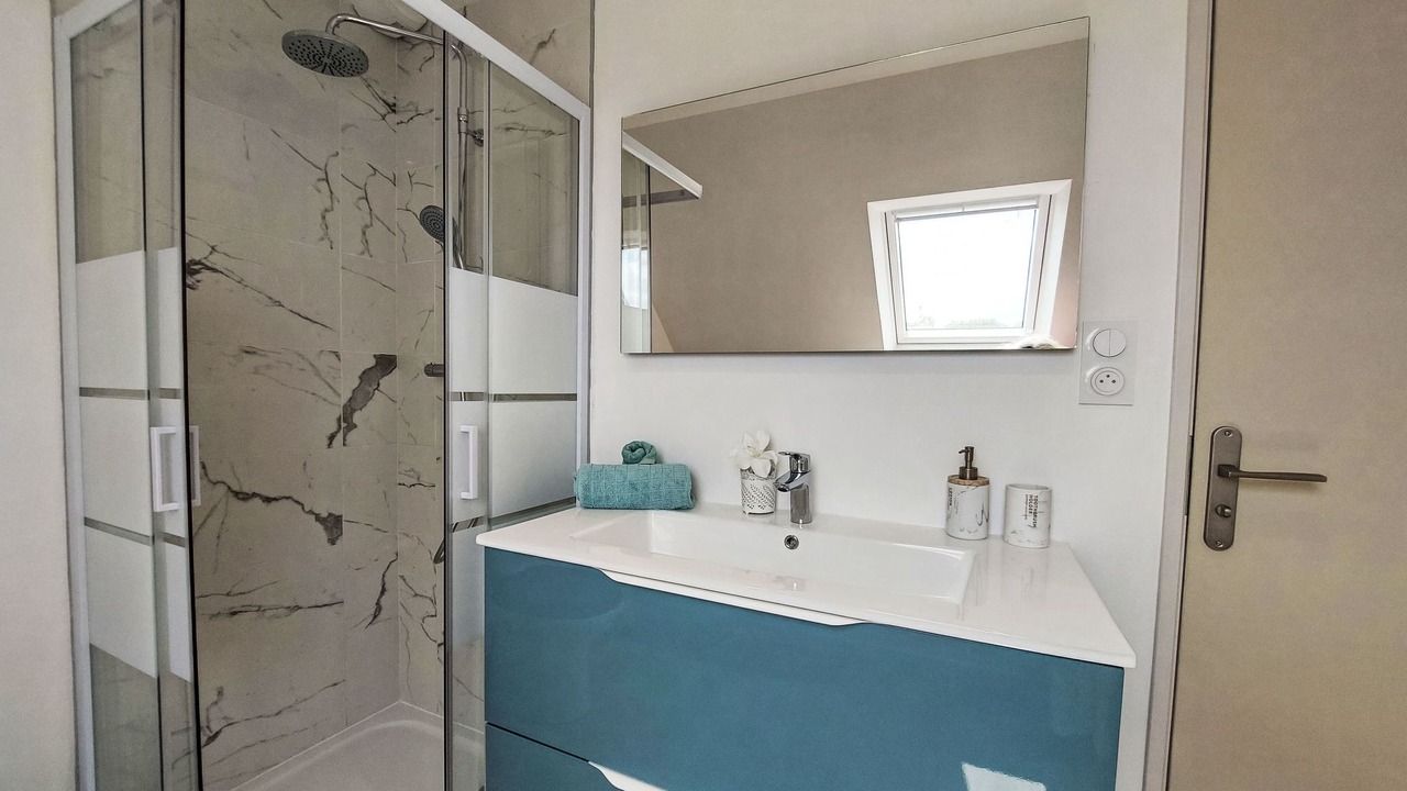 Photo of Bathroom in Ploneour-Lanvern