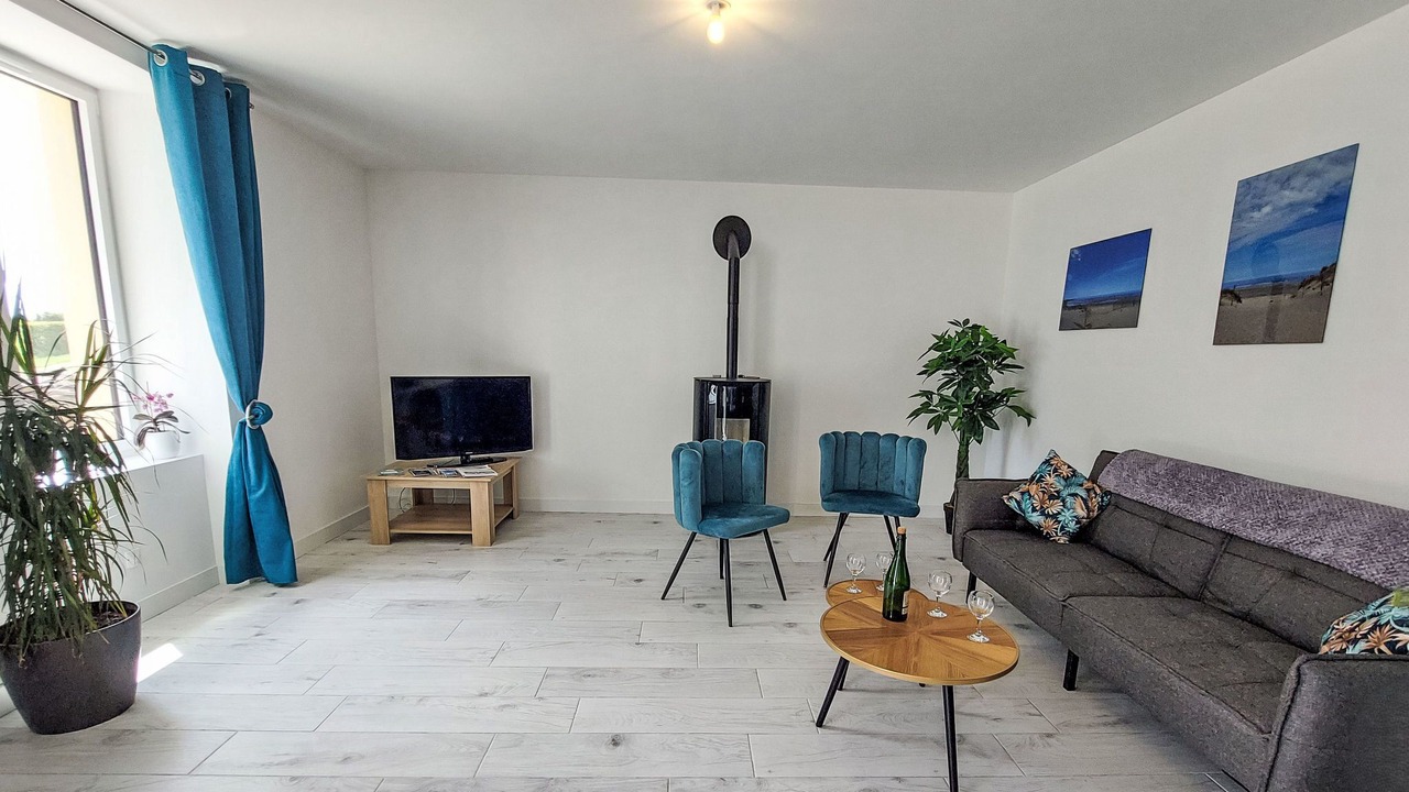 Photo of Livingroom in Ploneour-Lanvern