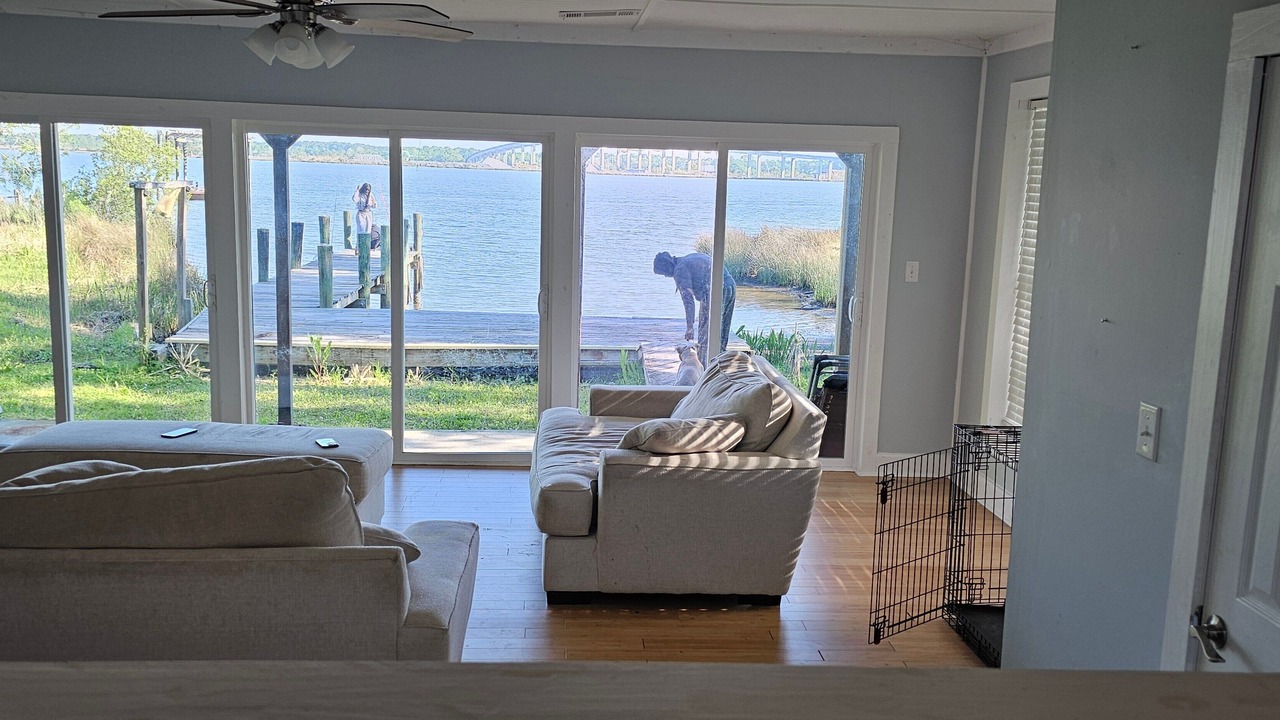 Photo of Livingroom in Kreole