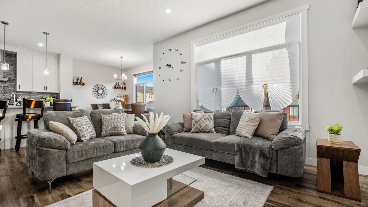 Photo of Livingroom in Southeast Calgary
