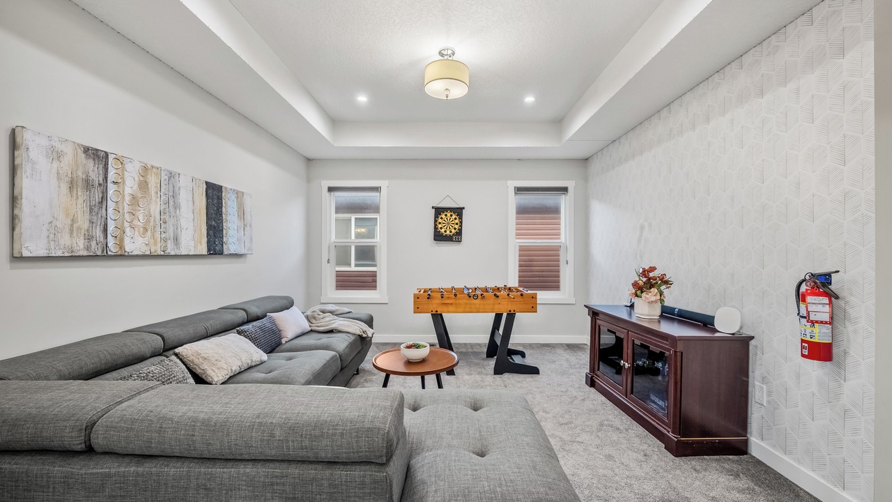 Photo of Livingroom in Southeast Calgary