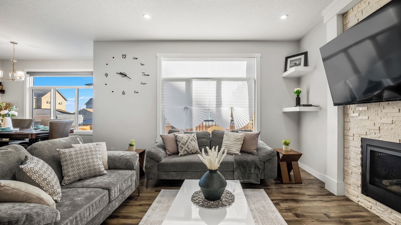 Photo of Livingroom in Southeast Calgary