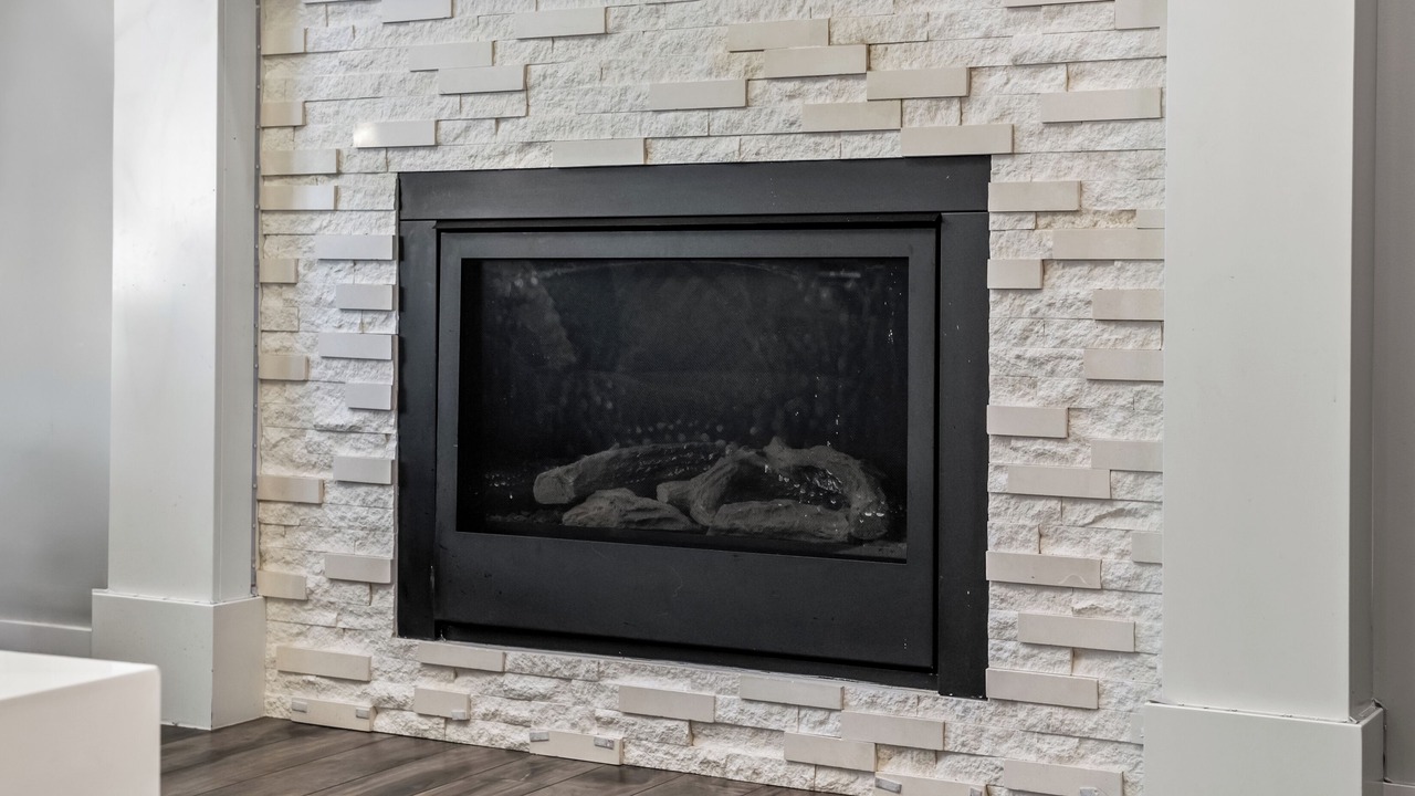 Photo of Livingroom in Southeast Calgary