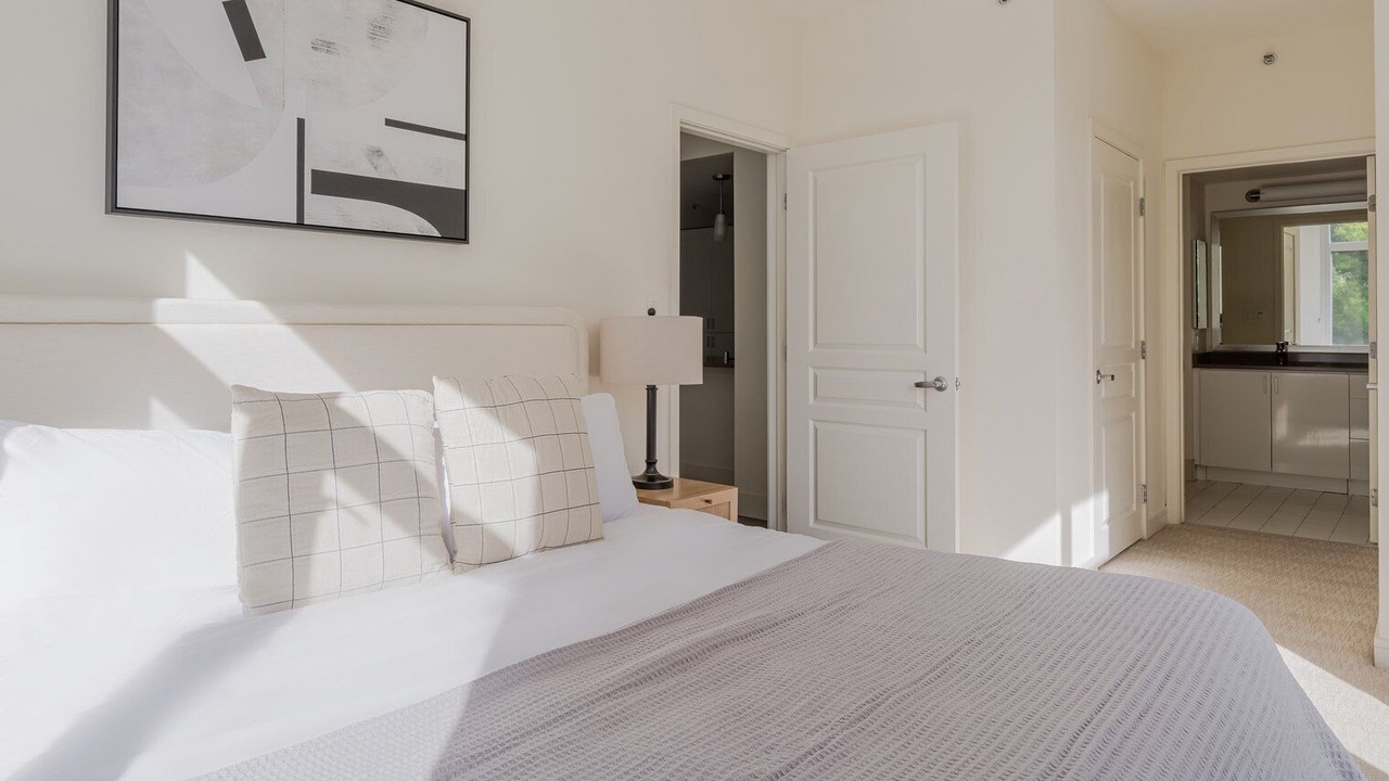 Photo of Bedroom in Mountain View