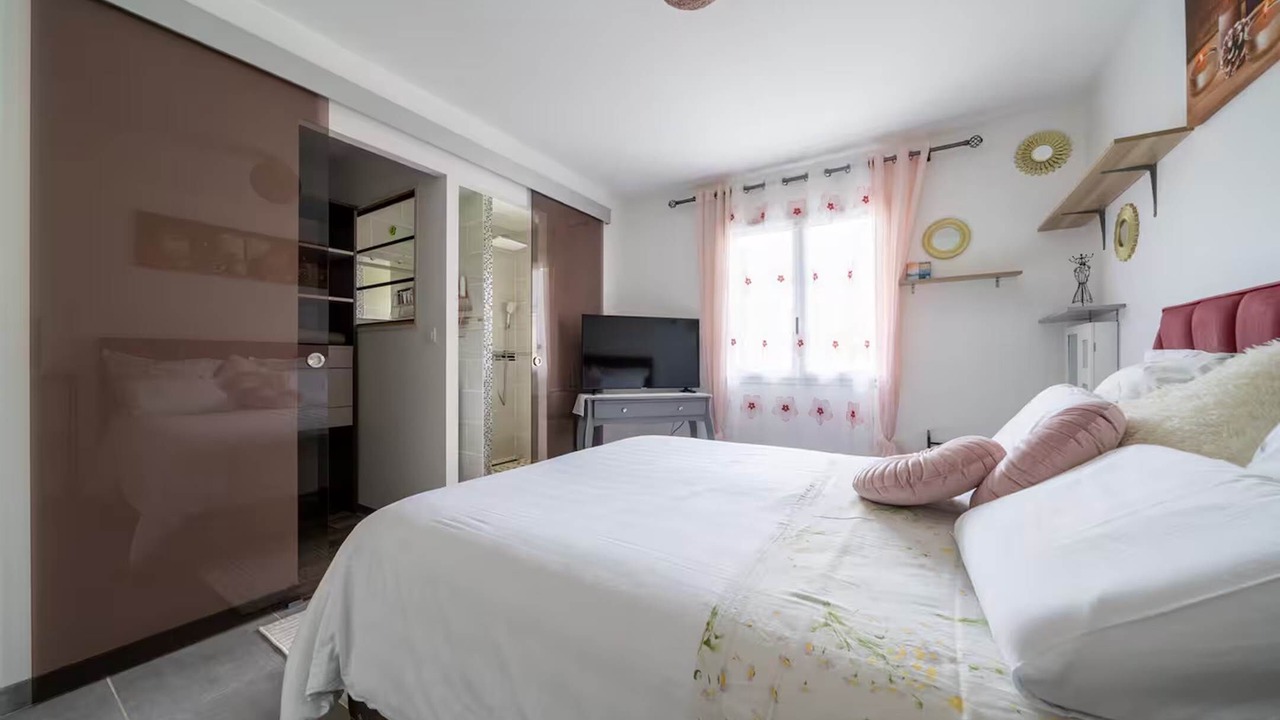 Photo of Others in Savasse