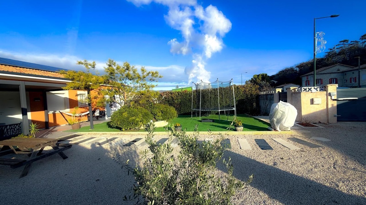 Photo of Outdoor in Savasse