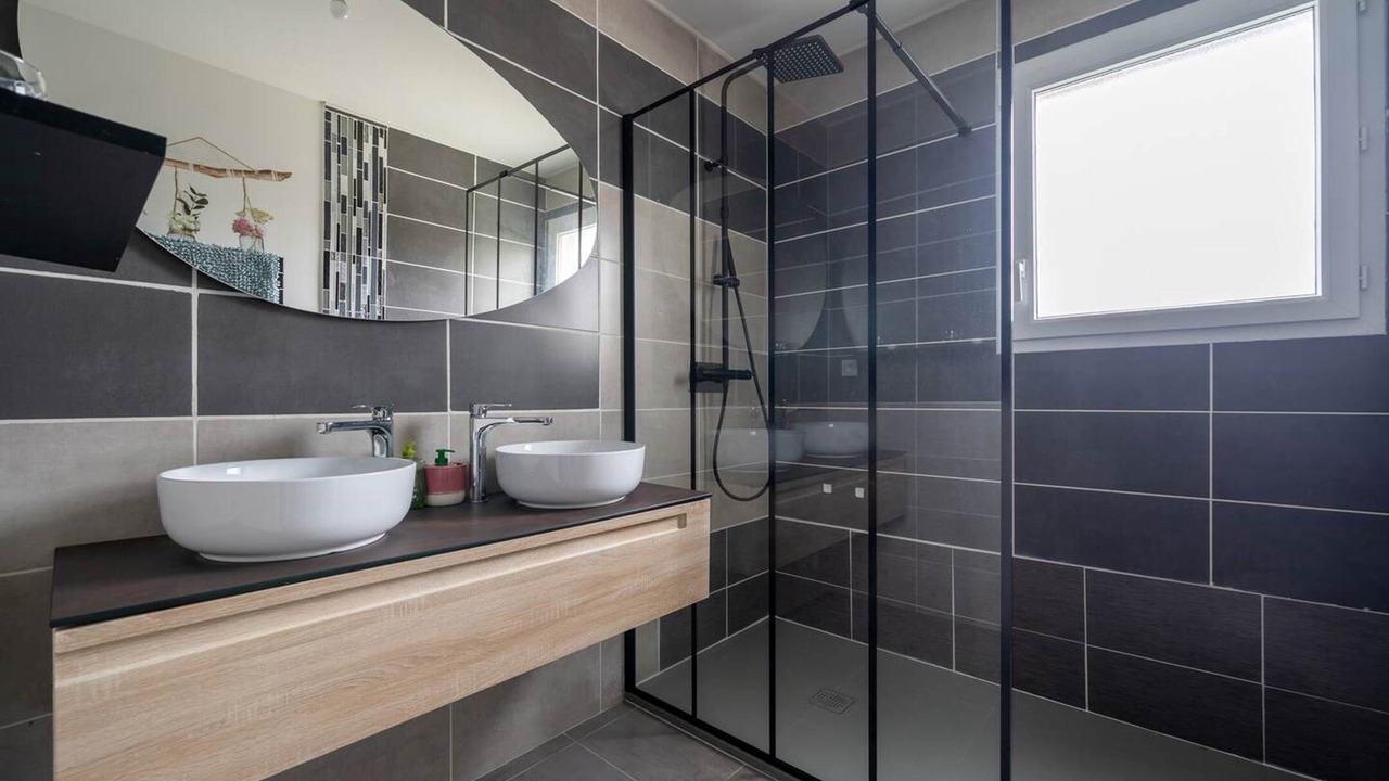 Photo of Others in Savasse