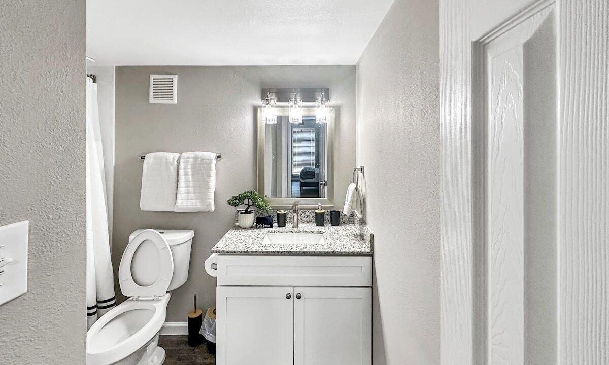 Photo of Bathroom in Addison
