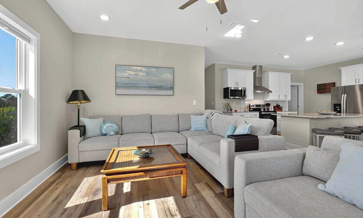 Photo of Livingroom in Alligator Point
