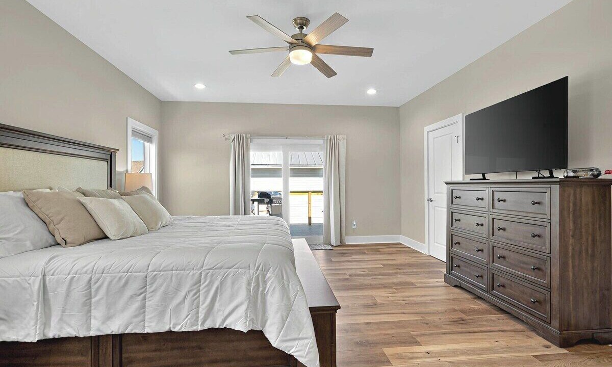 Photo of Bedroom in Alligator Point