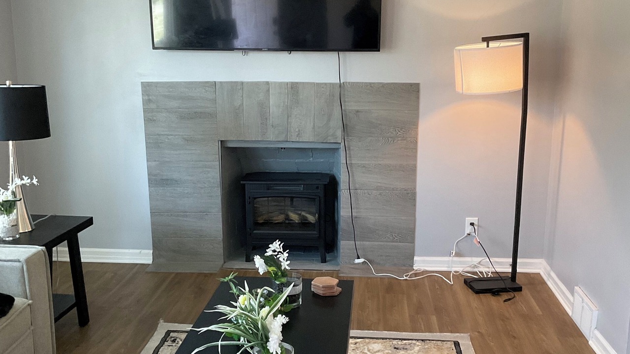 Photo of Livingroom in Youngstown