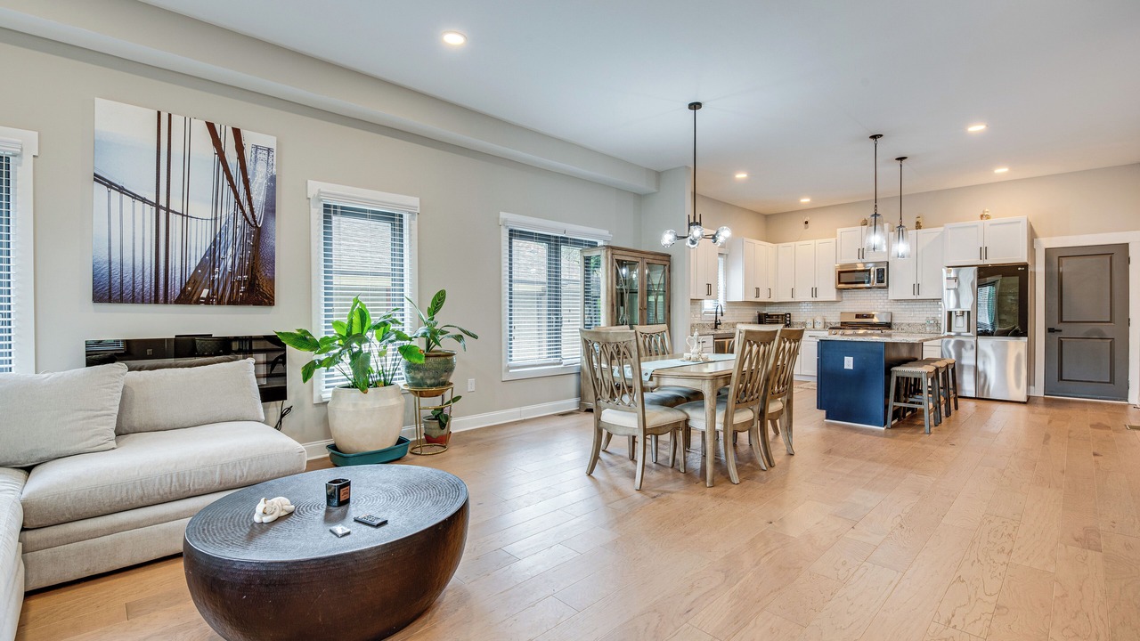 Photo of Livingroom in Sylvan Hills