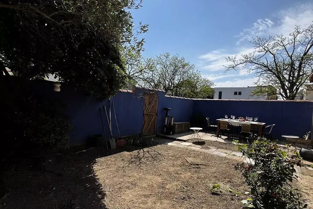 Photo of Outdoor in La Jetee