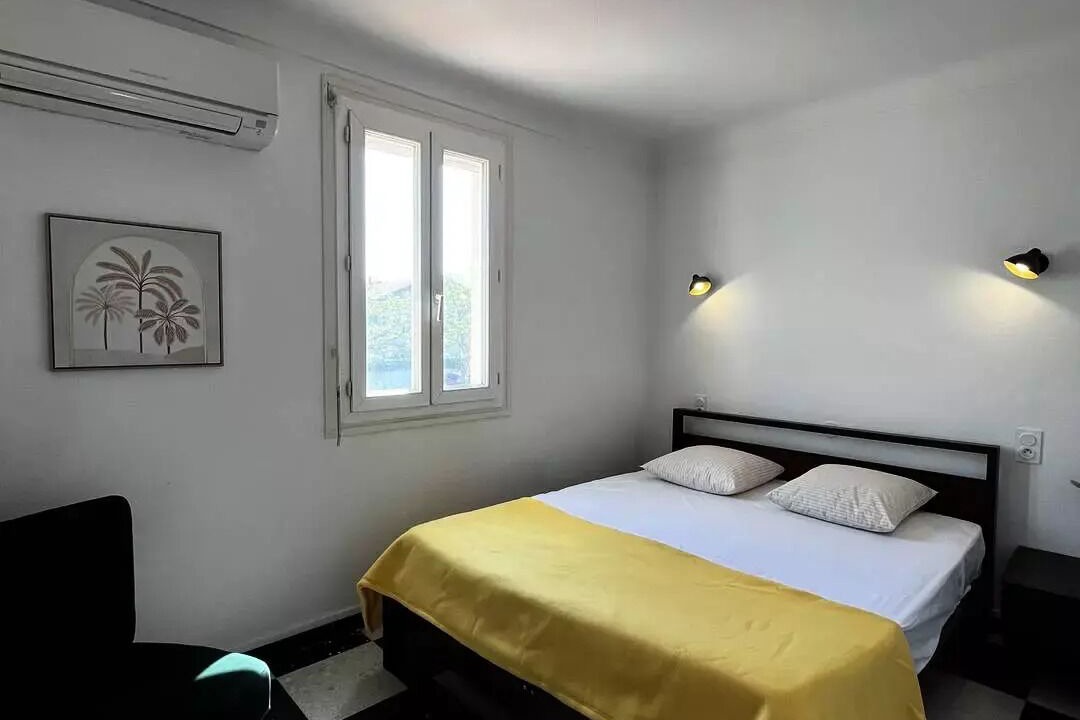 Photo of Bedroom in La Jetee