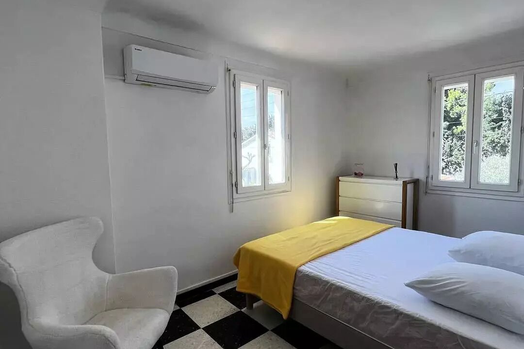 Photo of Bedroom in La Jetee