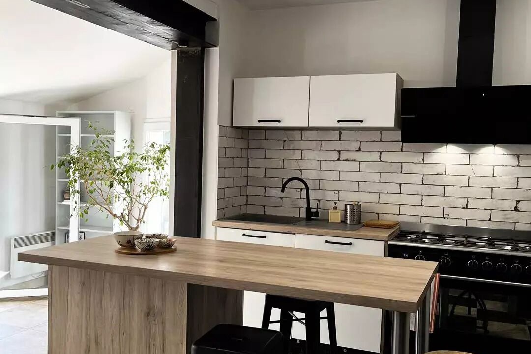 Photo of Kitchen in La Jetee