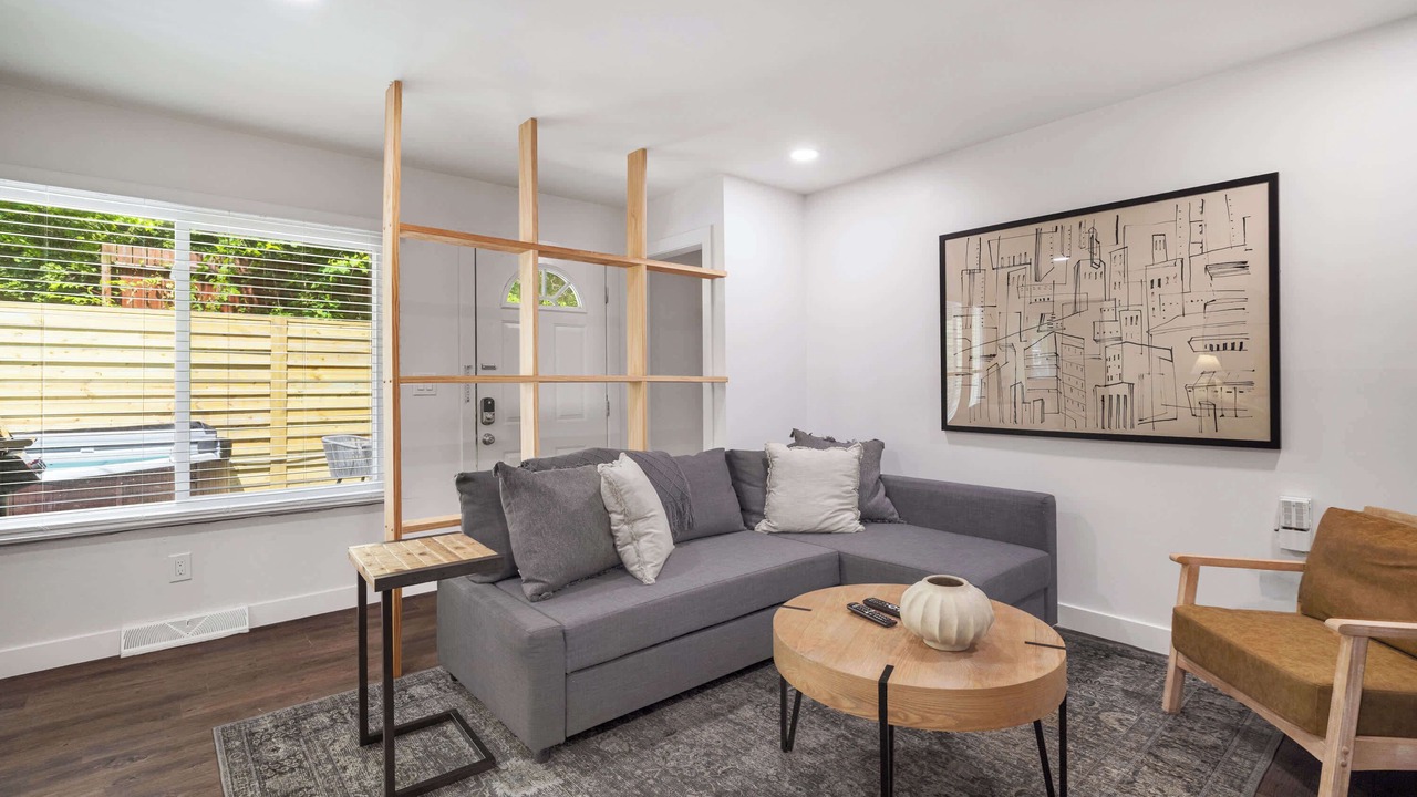 Photo of Livingroom in Ann Arbor