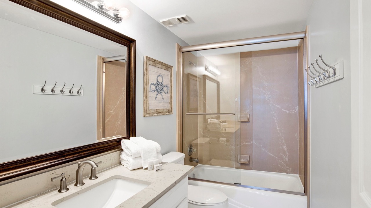 Photo of Bathroom in Orange Beach