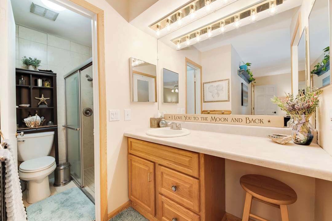 Photo of Bathroom in Boulder Hill