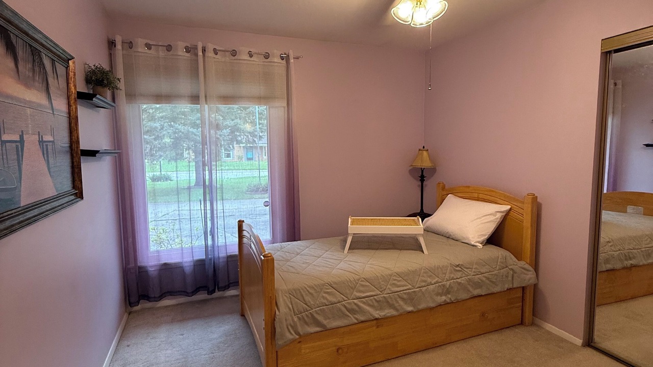 Photo of Bedroom in Boulder Hill