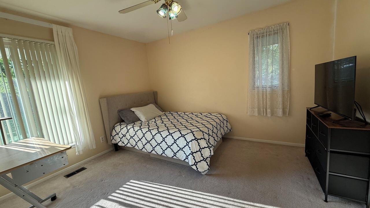 Photo of Bedroom in Boulder Hill