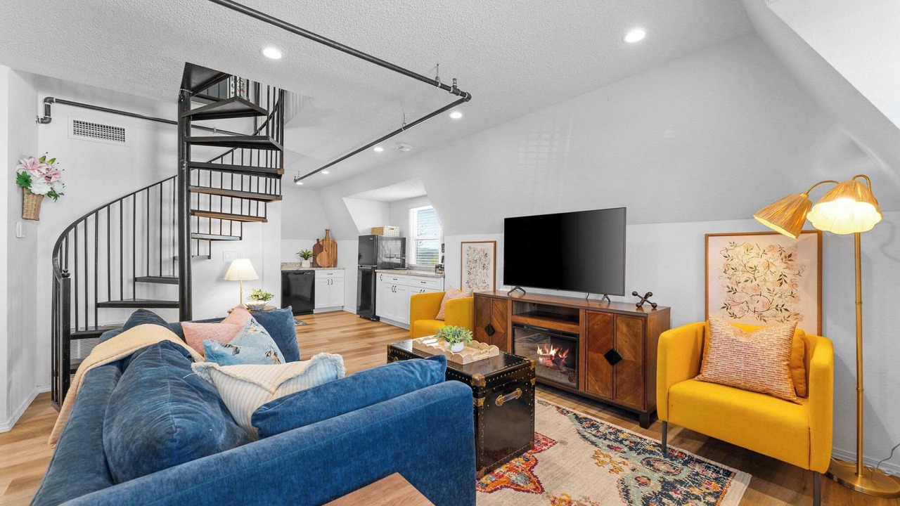 Photo of Livingroom in Branson Theater District