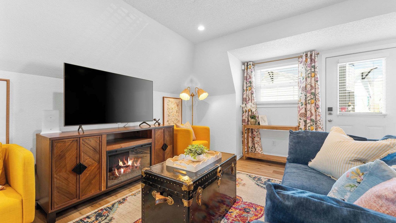 Photo of Livingroom in Branson Theater District