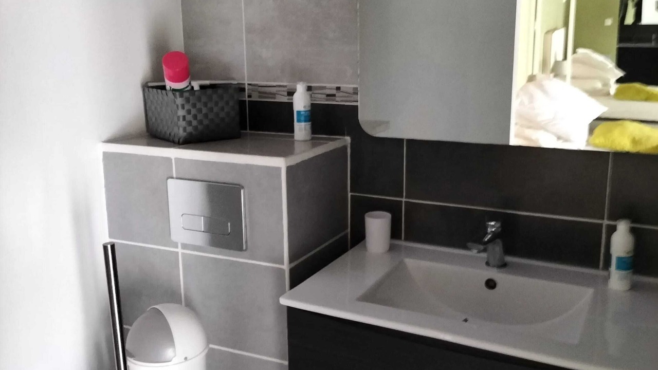 Photo of Bathroom in Ranton