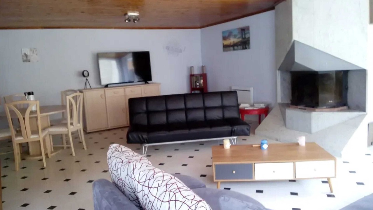 Photo of Livingroom in Ranton