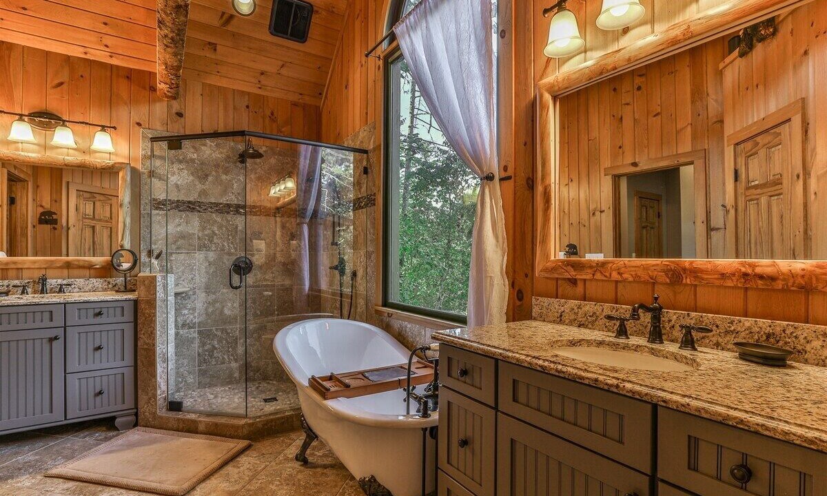 Photo of Bathroom in Rivers Edge
