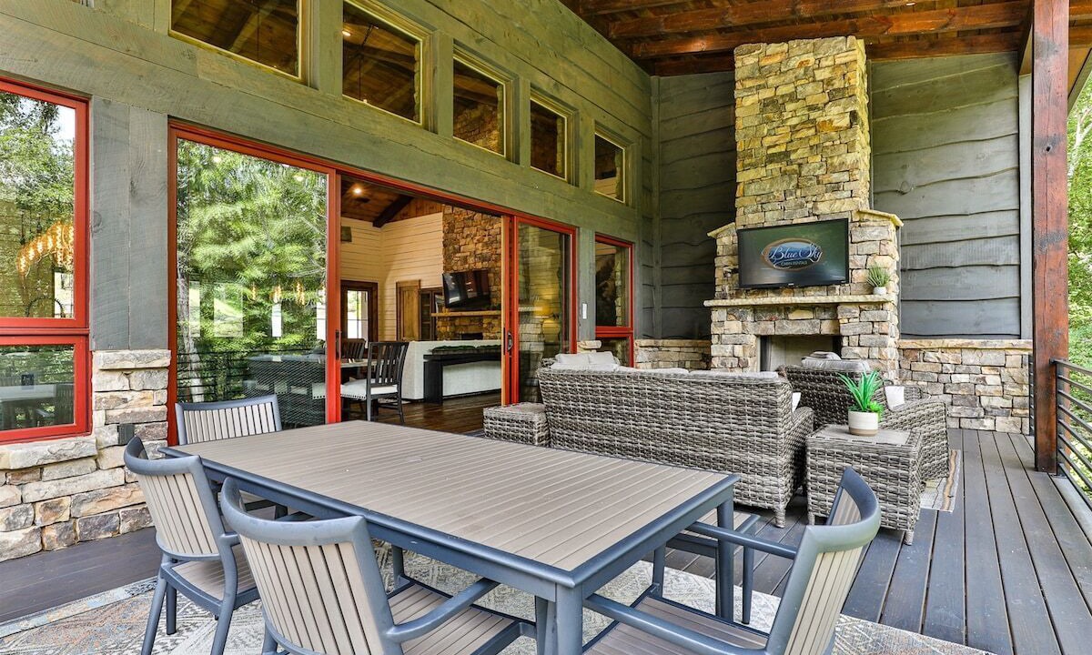 Photo of Livingroom in Cashes Valley