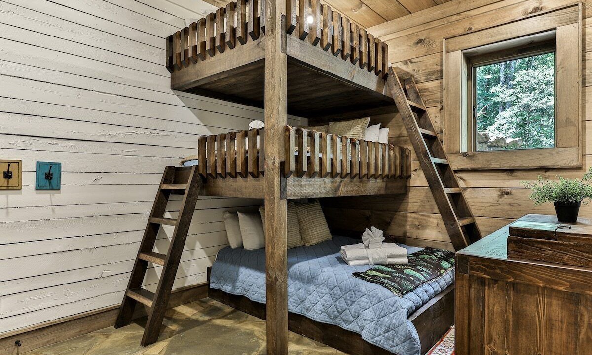 Photo of Bedroom in Cashes Valley
