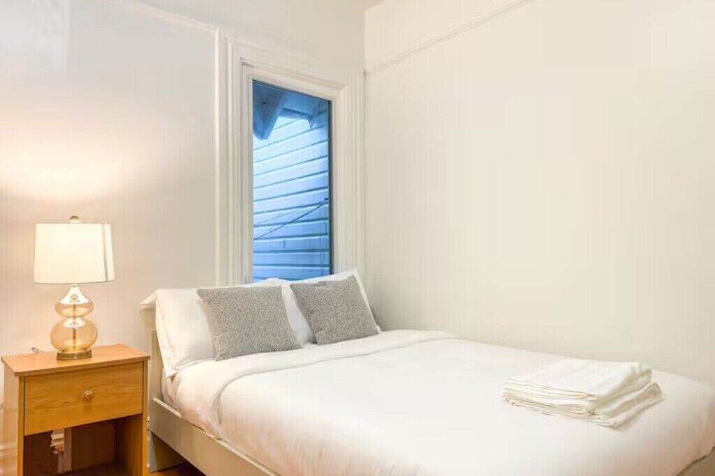 Photo of Bedroom in Outer Richmond