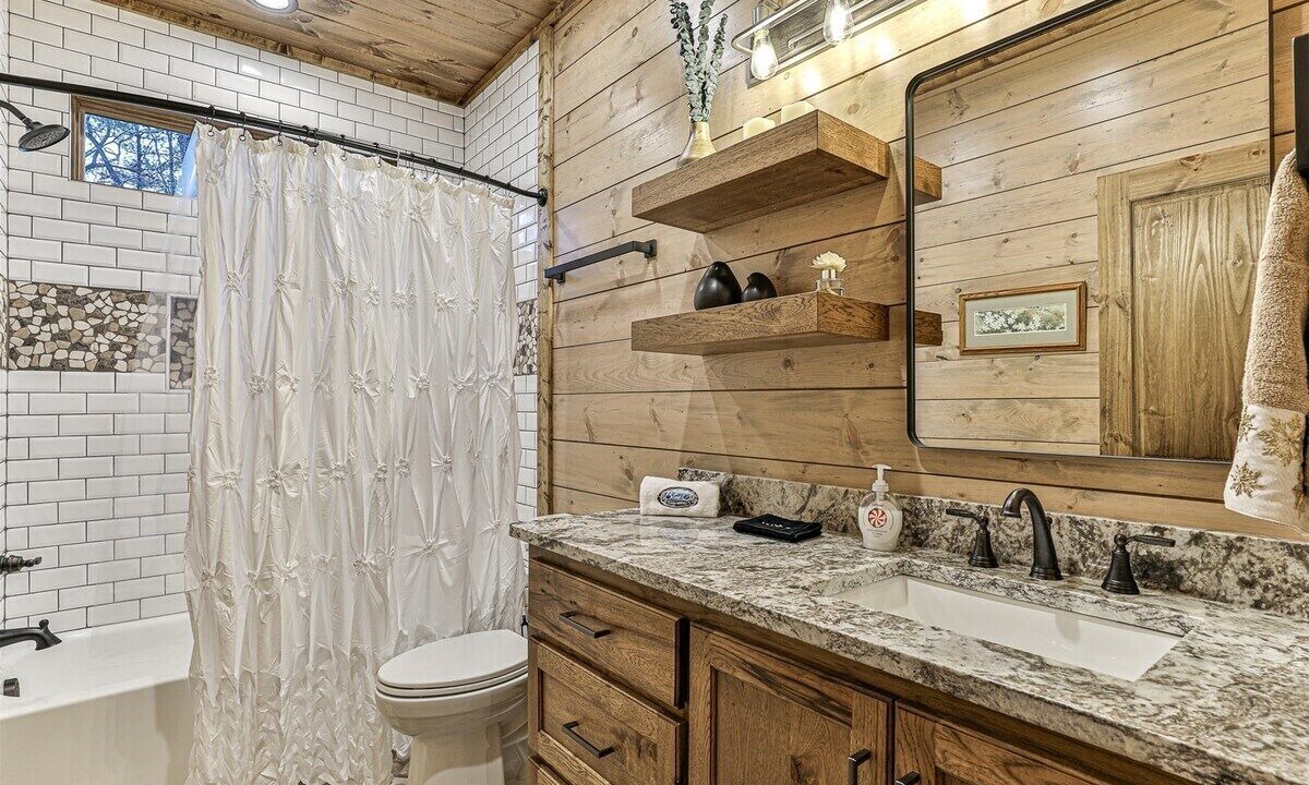 Photo of Bathroom in Ellijay
