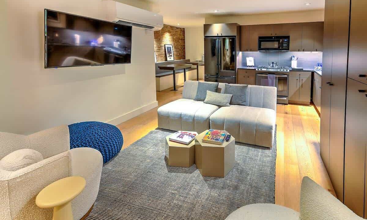 Photo of Livingroom in Arts District