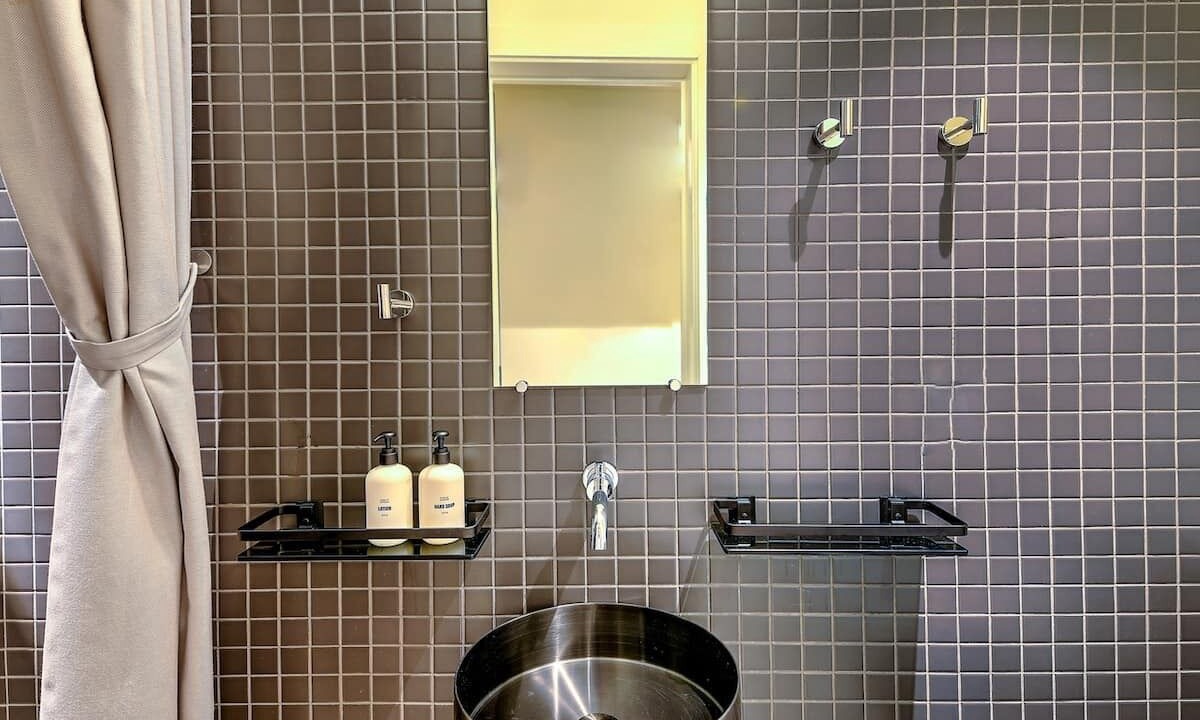 Photo of Bathroom in Arts District