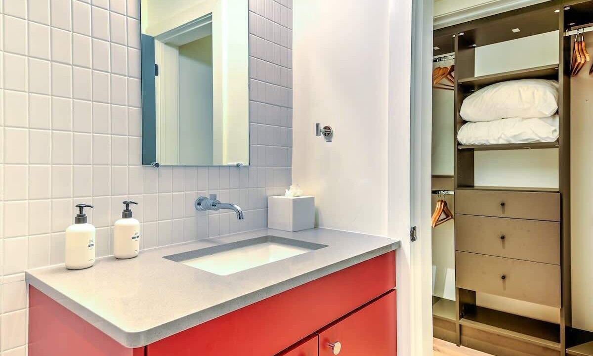Photo of Bathroom in Arts District